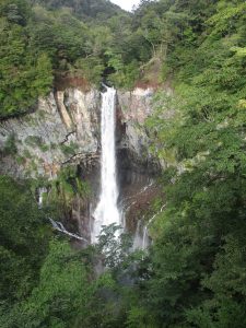 華厳の滝