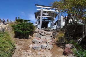 男体山の登山道